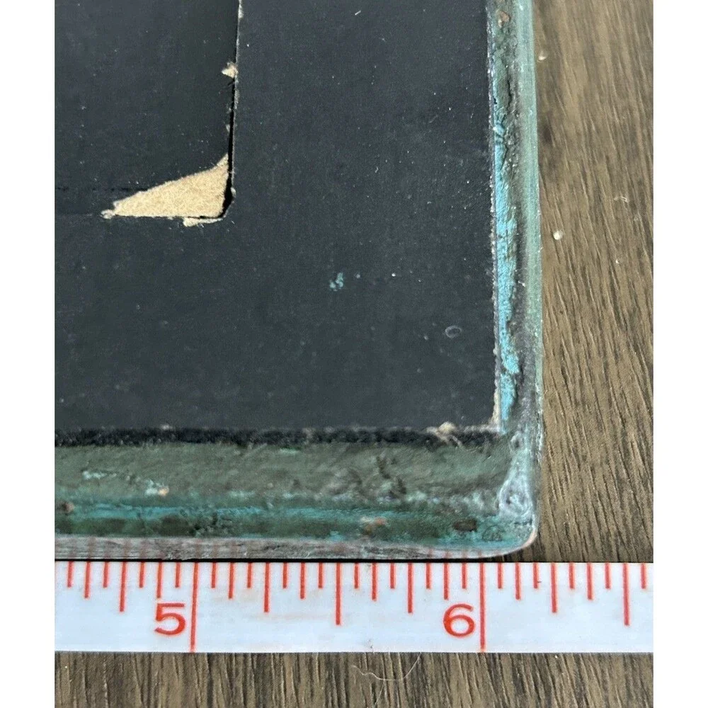 Pier 1 Distressed Green Resin Picture Frame 8” x 6.25” Center Glass 4 in x 6 in